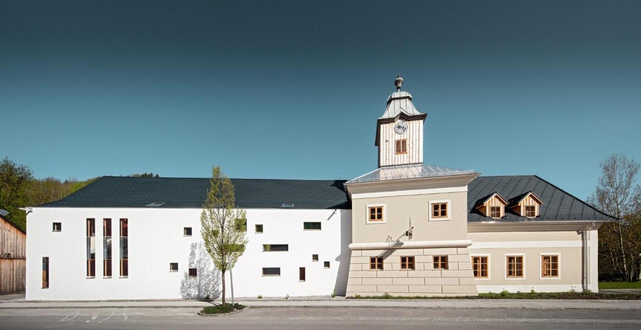 Hotel Zum Glockenturm Marktl Exterior foto