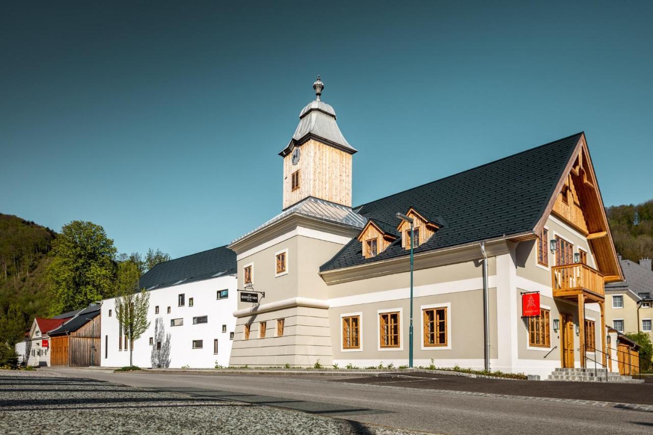 Hotel Zum Glockenturm Marktl Exterior foto